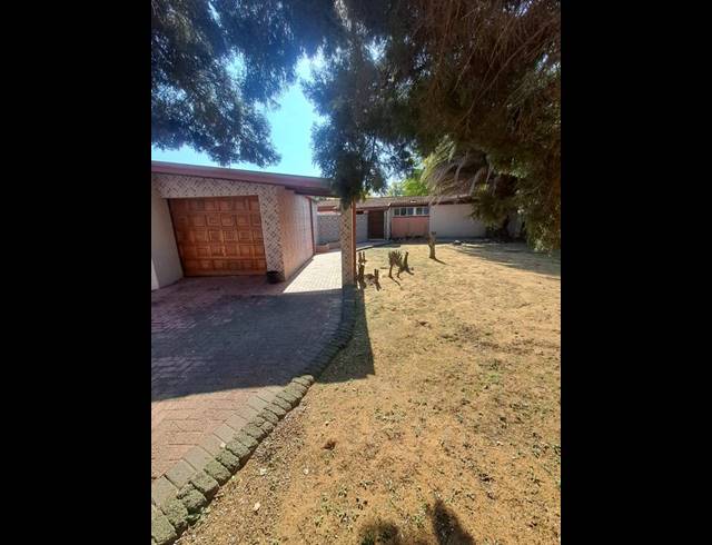 3 BEDROOM HOUSE FOR SALE IN SASOLBURG EXT 15